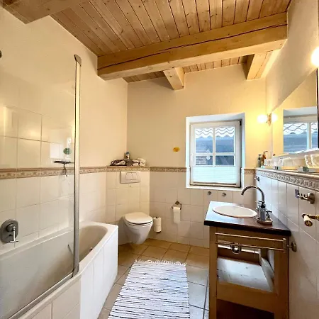 Homestay Ute's Fachwerk Wolthausen
